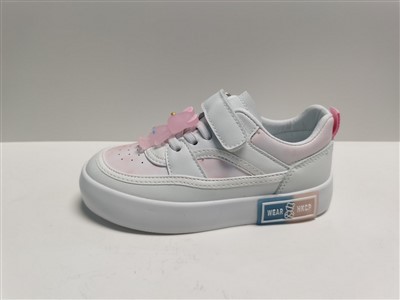 Детски маратонки с дантелен орнамент